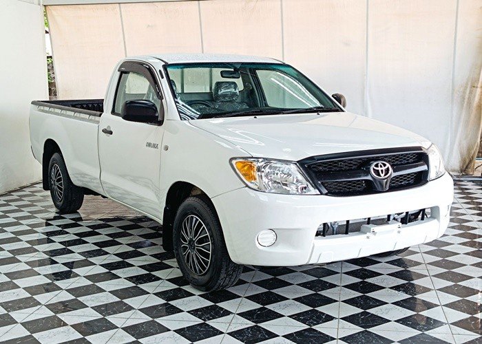 2005 TOYOTA HILUX SINGLE CAB 2WD MT