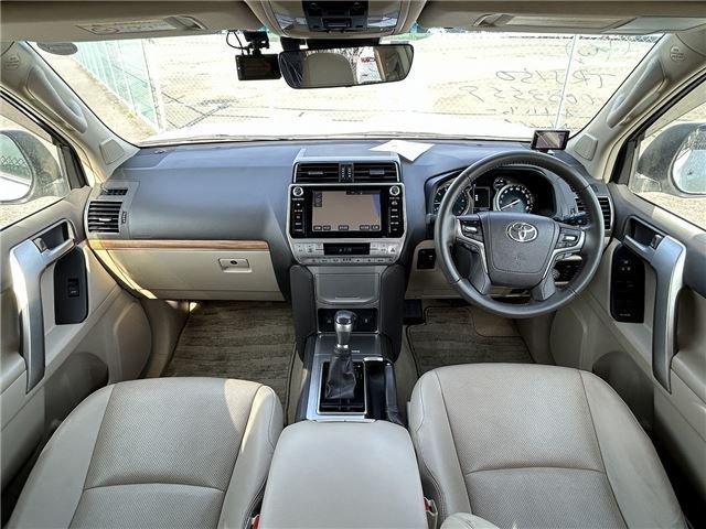 2018 TOYOTA LAND CRUISER PRADO TX L-PKG - Image 5