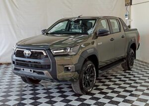 2025 TOYOTA HILUX DOUBLE CAB 2WD AT