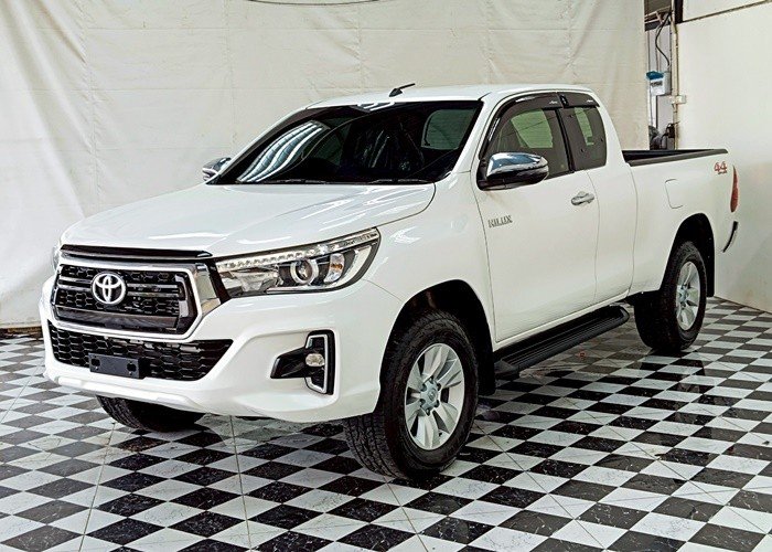 2020 TOYOTA HILUX SMART CAB 4WD MT