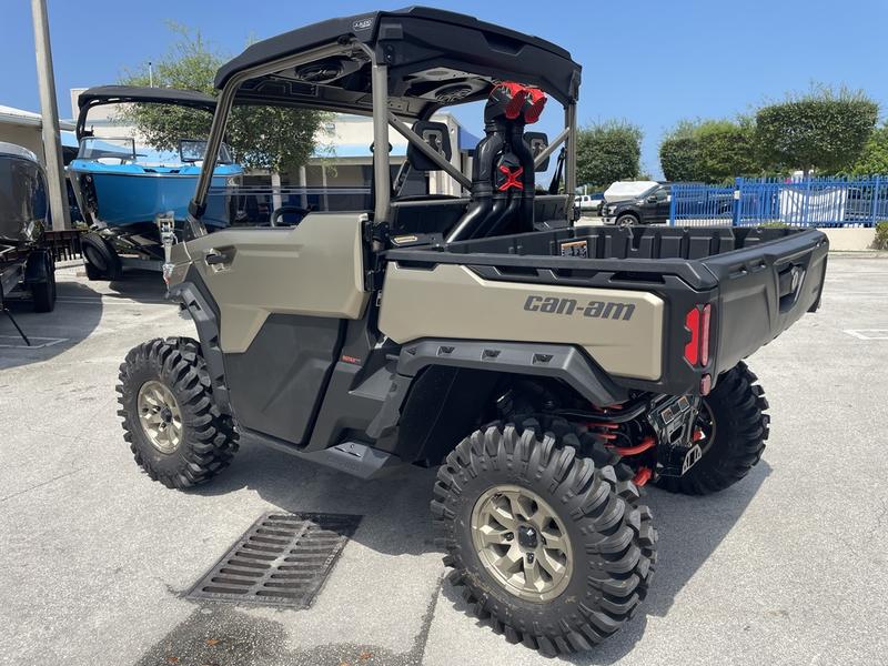 2023 Can-Am® Defender X mr with Doors HD10 - Image 6