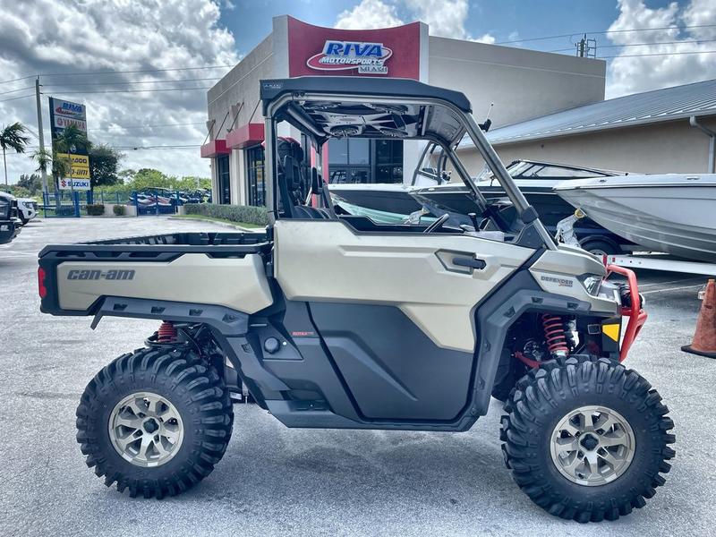 2023 Can-Am® Defender X mr with Doors HD10 - Image 9
