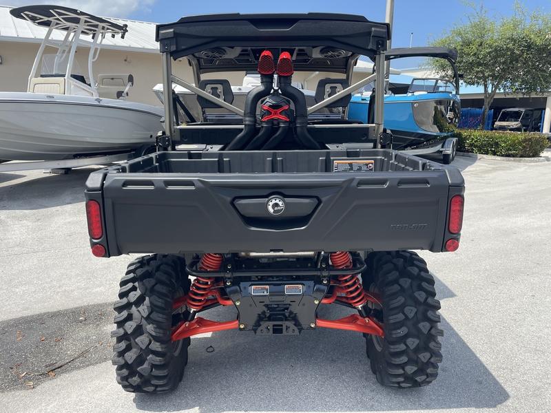 2023 Can-Am® Defender X mr with Doors HD10 - Image 5