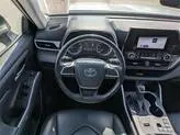 2024 Toyota Highlander XLE - Image 4