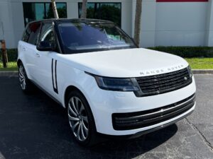 2023 Land Rover Range Rover P400 SE