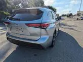 2022 Toyota Highlander XLE - Image 5