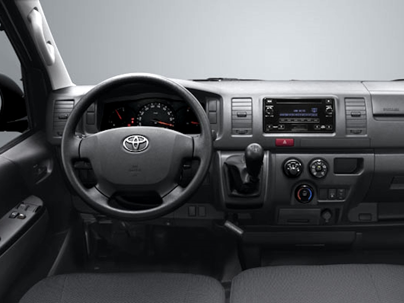 Toyota Hiace Bus - Image 4